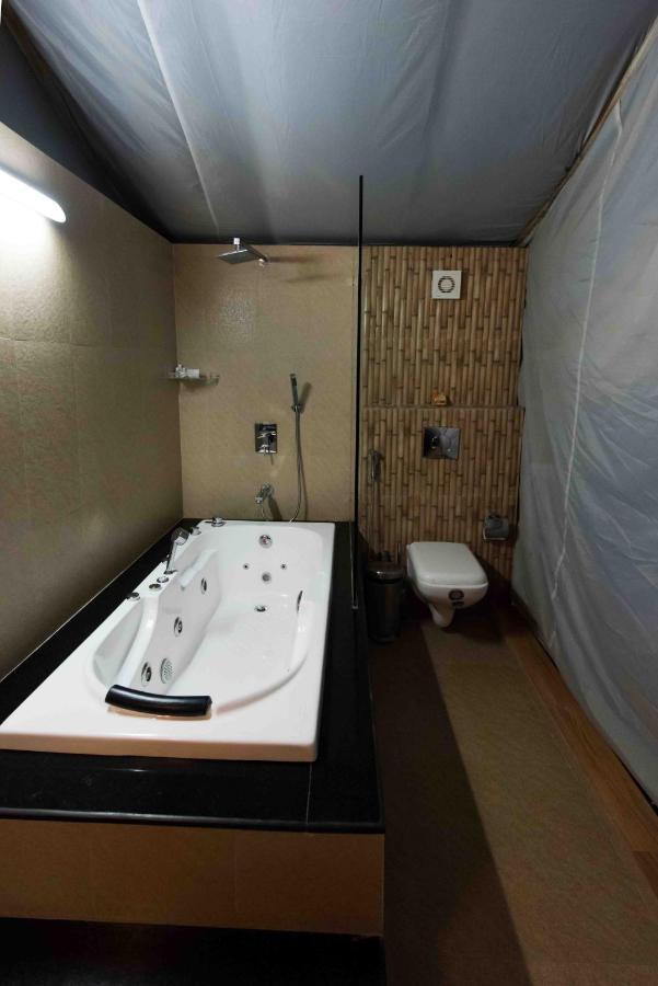 Zizina Otis Resort グワーハーティー エクステリア 写真